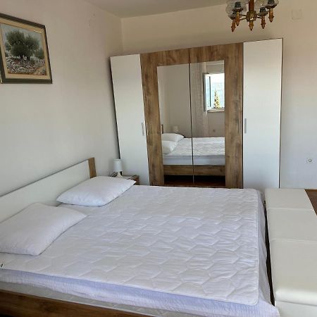 Spacious 2-Room Apartment With Beautiful Sea View Crikvenica Bagian luar foto
