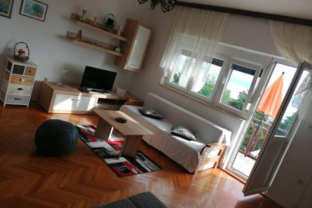 Spacious 2-Room Apartment With Beautiful Sea View Crikvenica Bagian luar foto