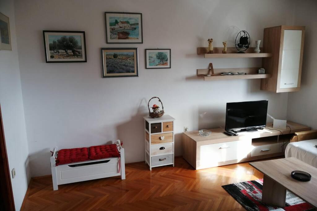 Spacious 2-Room Apartment With Beautiful Sea View Crikvenica Bagian luar foto